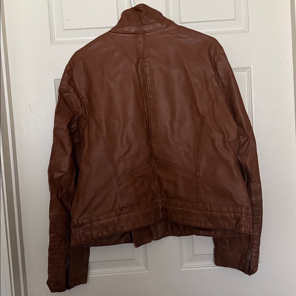 Brown Leather Women's Jacket - Picture 4 of 4